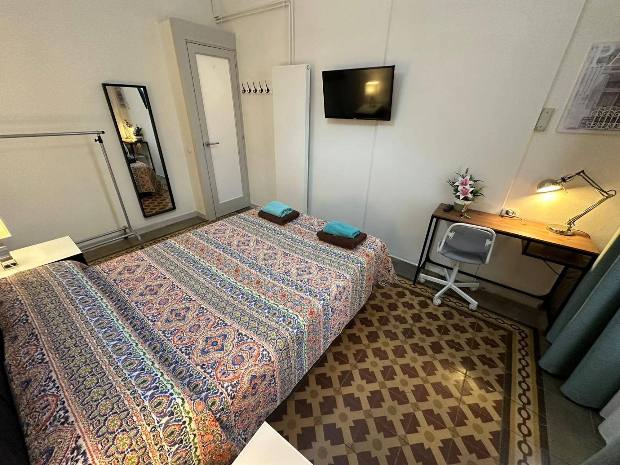 Rooms Rumila Барселона Екстер'єр фото