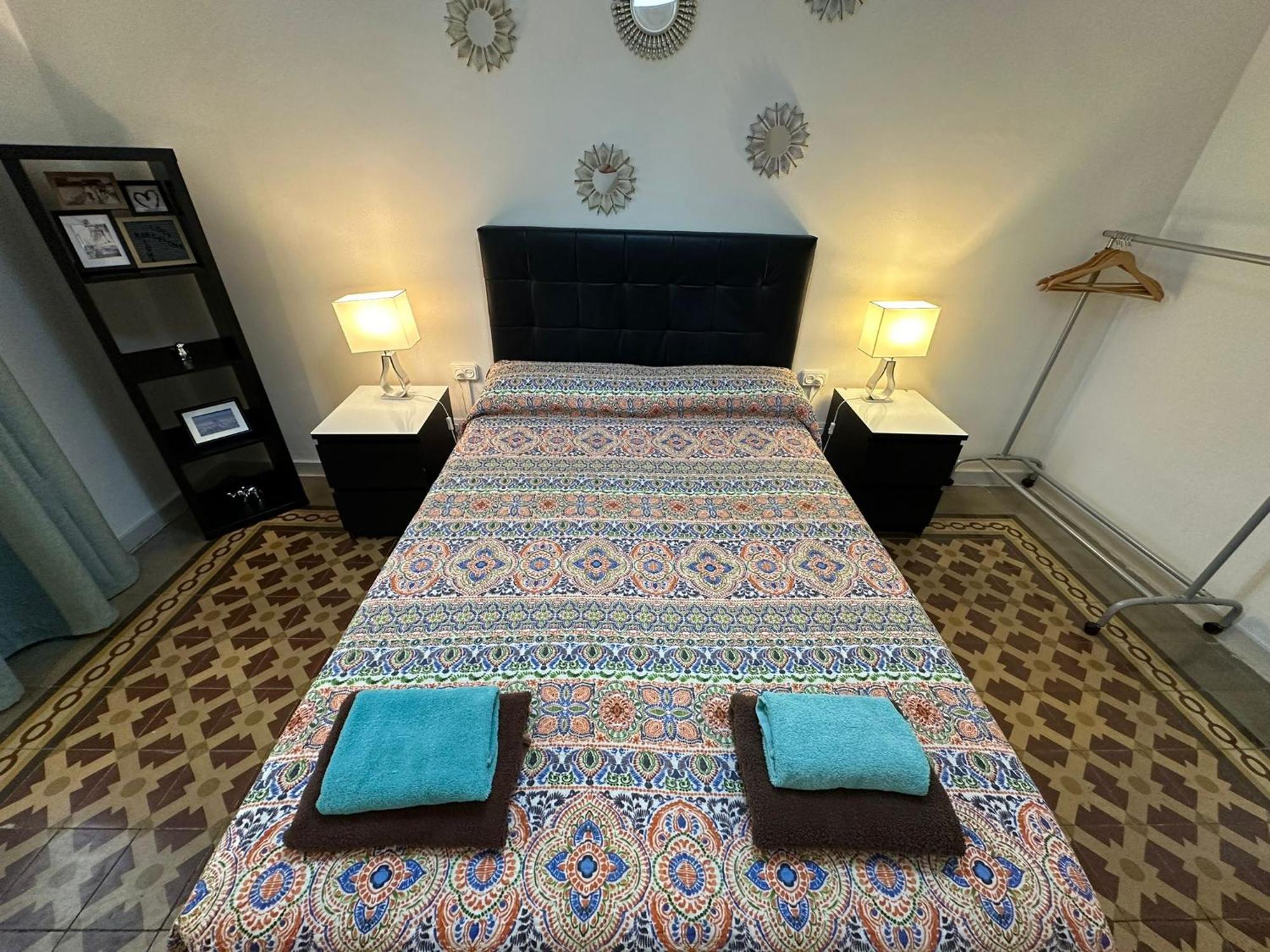 Rooms Rumila Барселона Екстер'єр фото